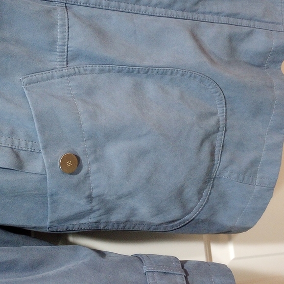 Women's jacket - Picture 3 of 9